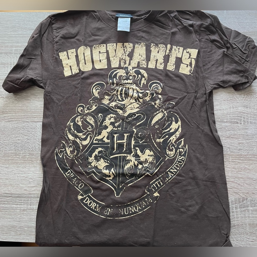 2 for $20 - Harry Potter Hogwarts Short Sleeve Tee - Women’s Large